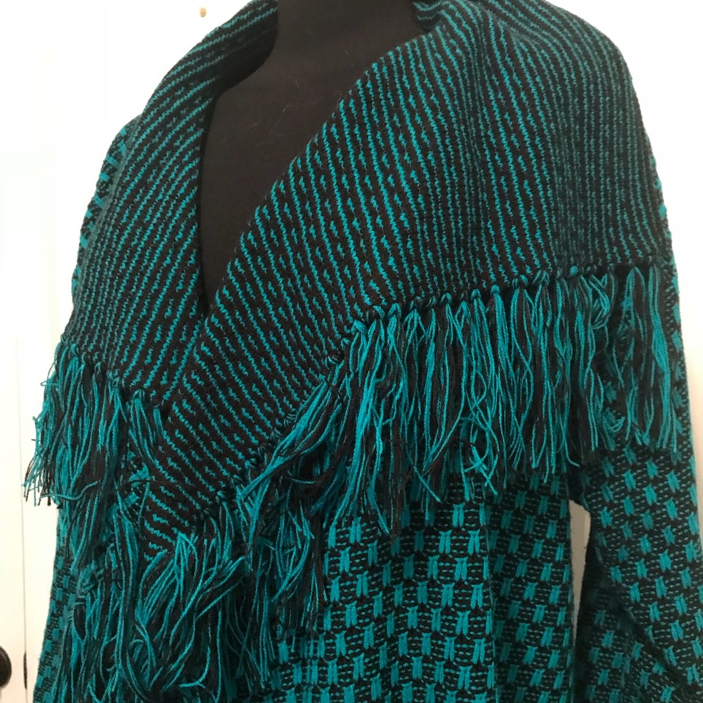 Long Sweater w fringe